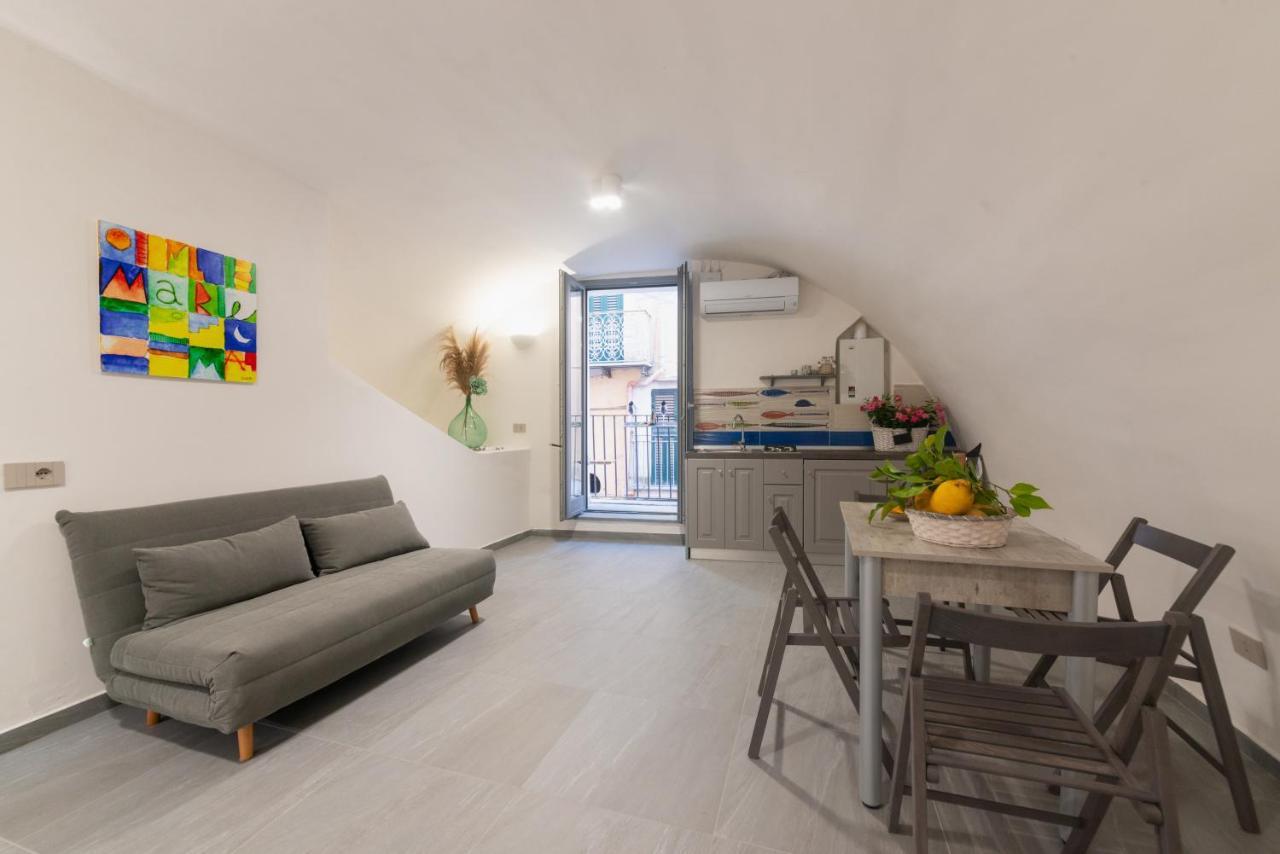 Centro Storico Apartment Procida Exteriör bild